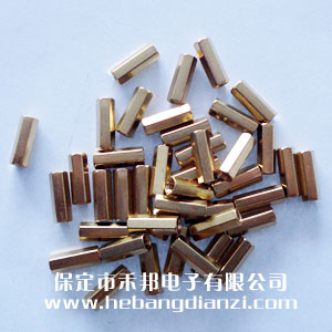 六角雙通 M4*16mm