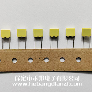 校正電容100pF 耐壓100V